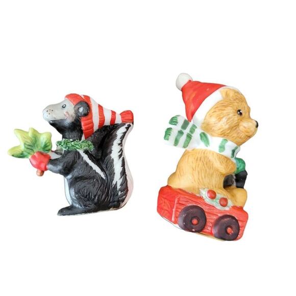 Vintage Enesco Miniature Christmas Bear Skunk Figurines Taiwan Collectible - Picture 2 of 7